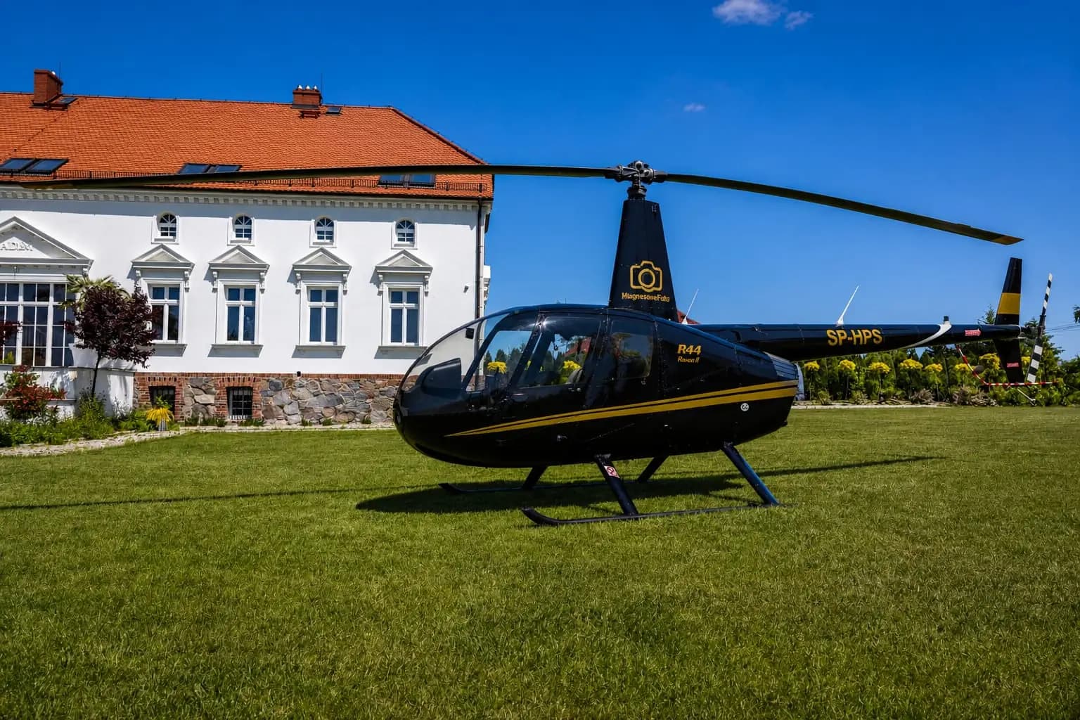 Robinson R44 — zdjęcie 2